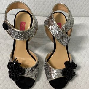 women's heeled shoes